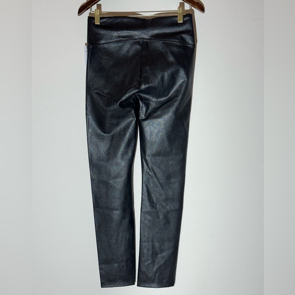 Spanx Pant Size Medium Petite NWT - Picture 5 of 8